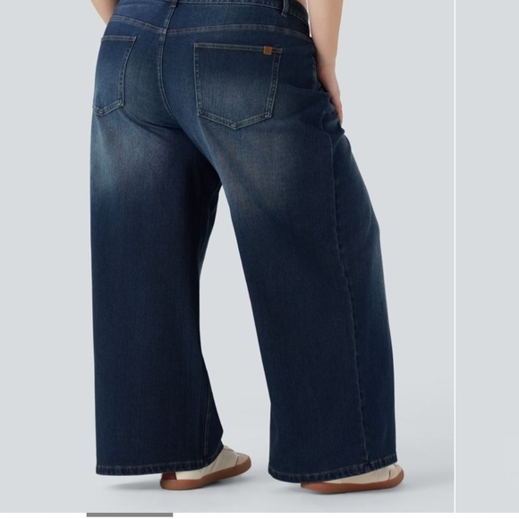 HALARA Women's Wide-Leg Jeans in Dark Blue Wash - Picture 2 of 5